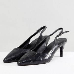 Croc effect low heels